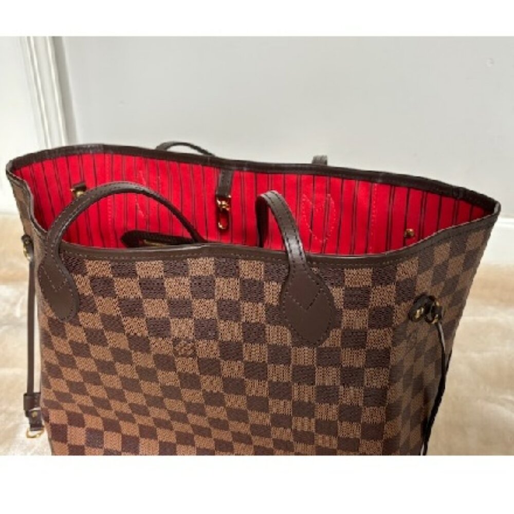 Louis Vuitton Neverfull MM Damier Ebene with Cerise interior - Picture 6 of 16